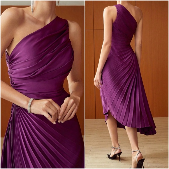 Classic Purple Pleated Party Formal Wedding Dress - Picture 3 of 5